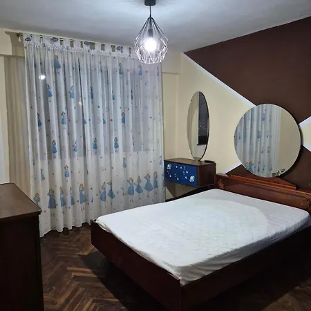 Iarina Ap Decomandat 2 Cam Sat Vacanta Mamaia