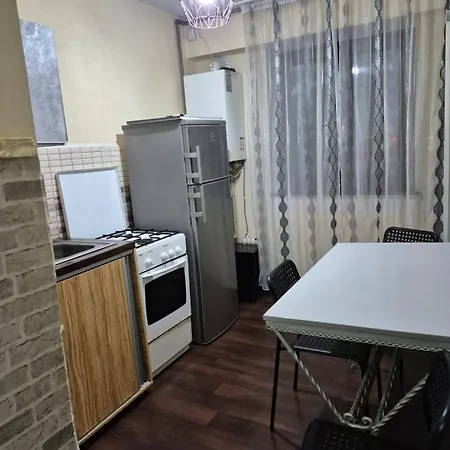 Lägenhet Iarina Ap Decomandat 2 Cam Sat Vacanta Mamaia