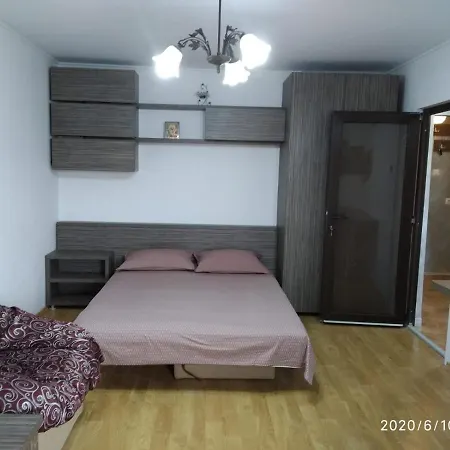 Iarina Ap Decomandat 2 Cam Sat Vacanta Mamaia Apartament