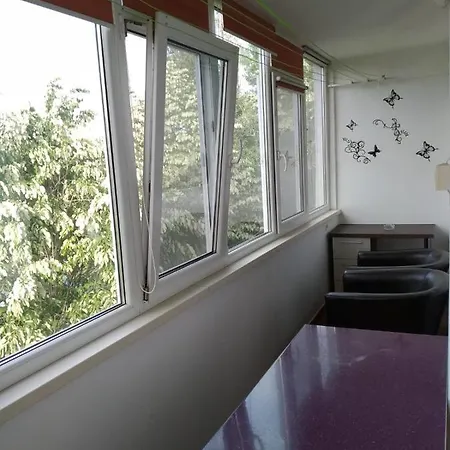 Iarina Ap Decomandat 2 Cam Sat Vacanta Mamaia Konstanca